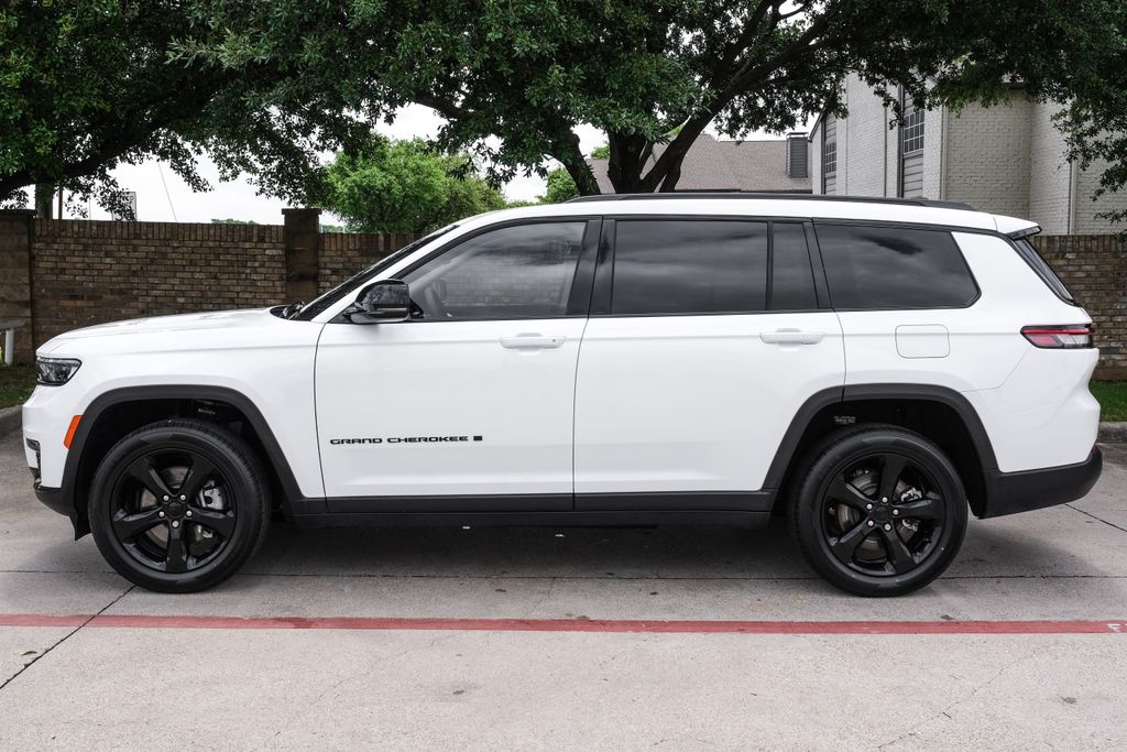 used 2023 Jeep Grand Cherokee L car, priced at $27,900