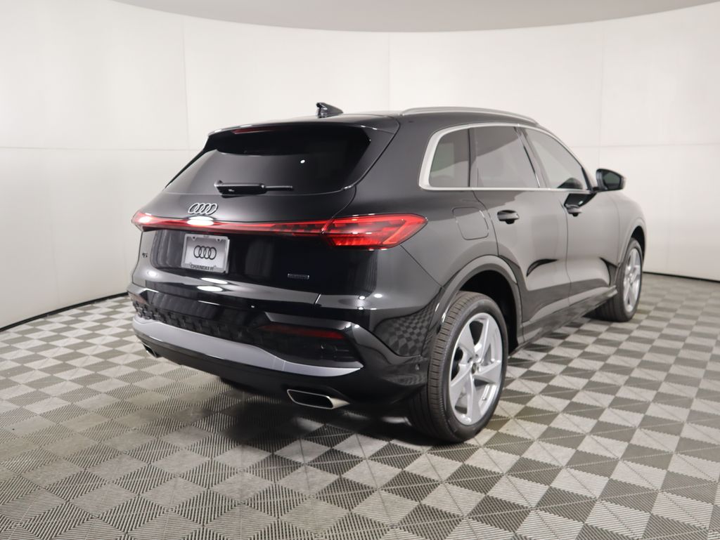 Thumbnail: 2025 Audi Q5 - 5