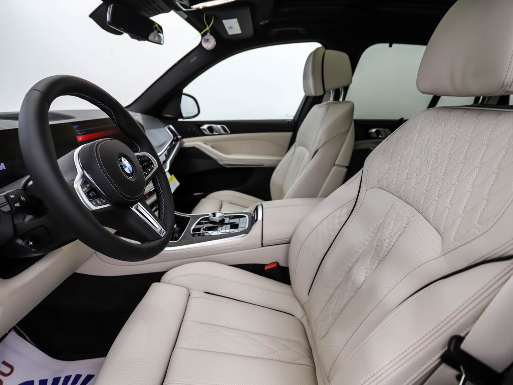 Thumbnail: 2026 BMW X5 - 12