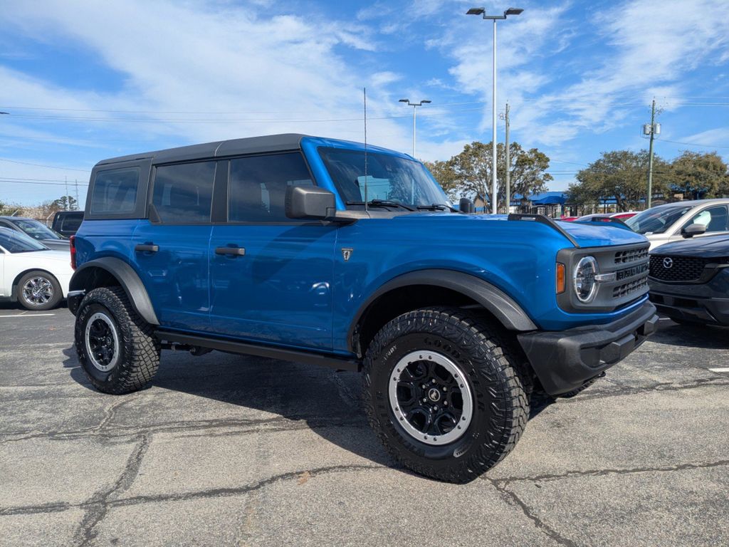 2023 Ford Bronco Advanced 4-Door 4WD