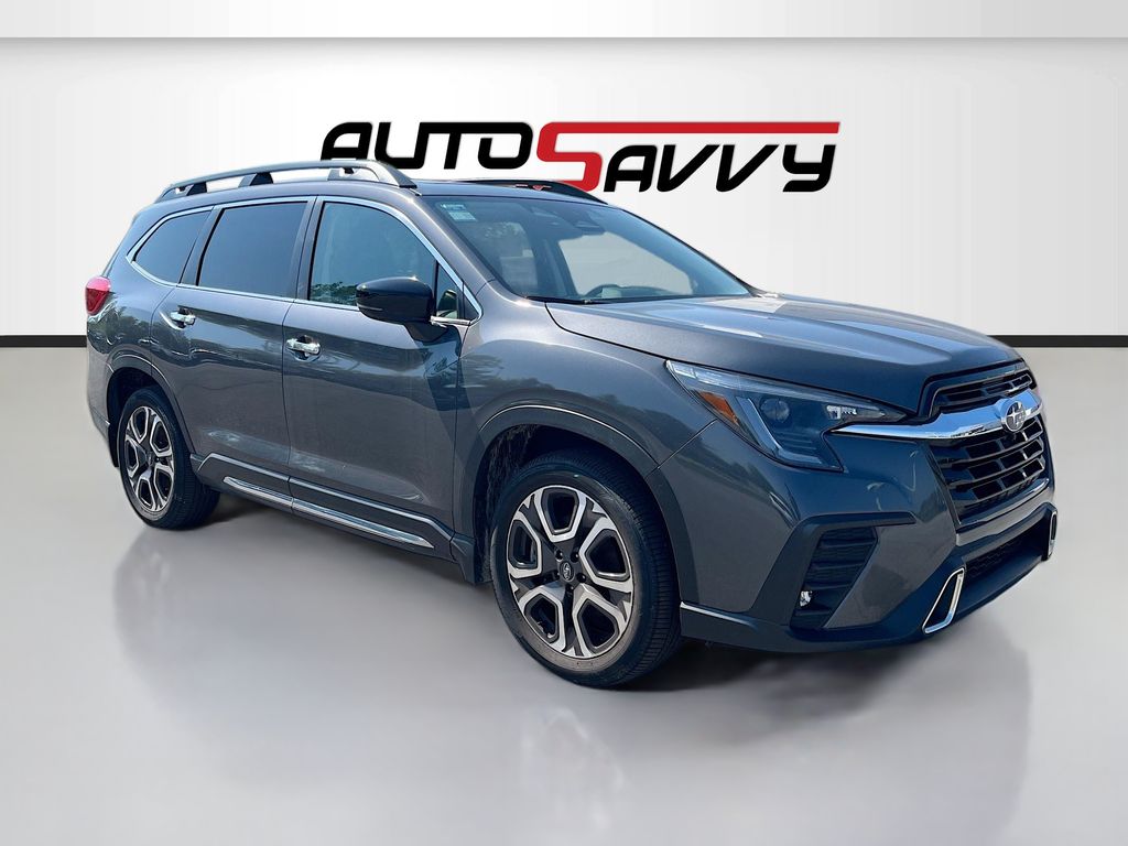 2024 Subaru Ascent Touring's photo