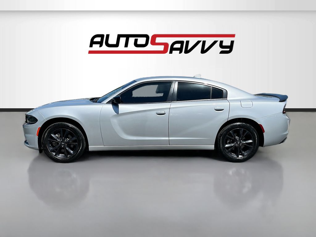 Used 2023 Silver Dodge SXT image 4