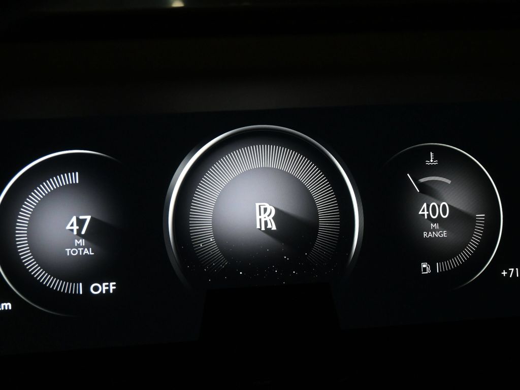 Used 2025 Black Rolls-Royce  image 16