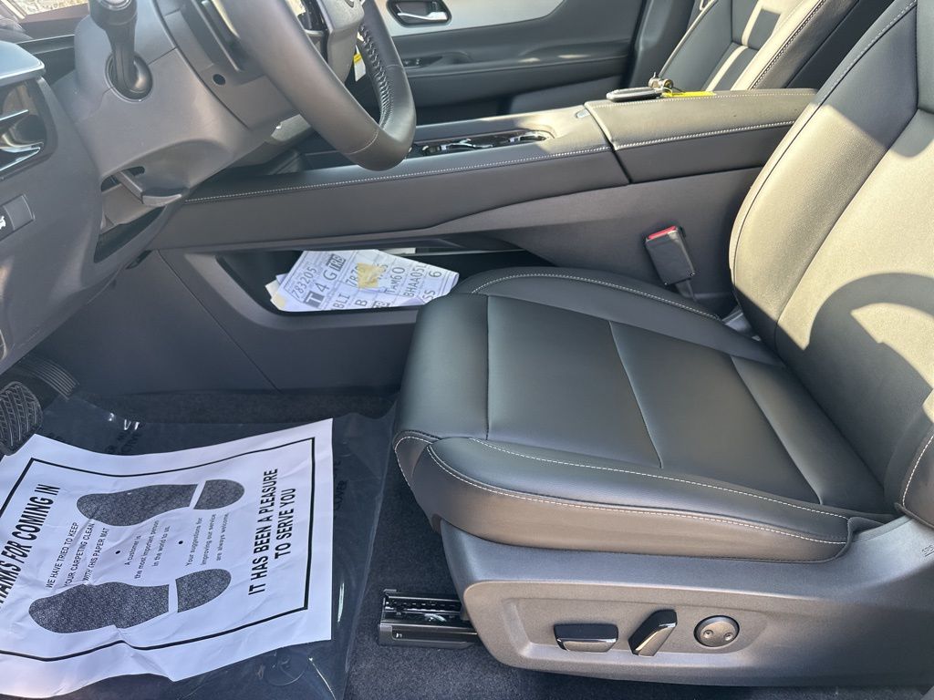 2025 Gun Metallic Nissan Murano SL AWD SUV