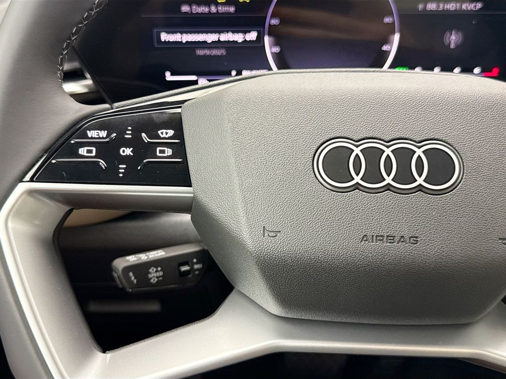 Thumbnail: 2025 Audi Q5 - 11