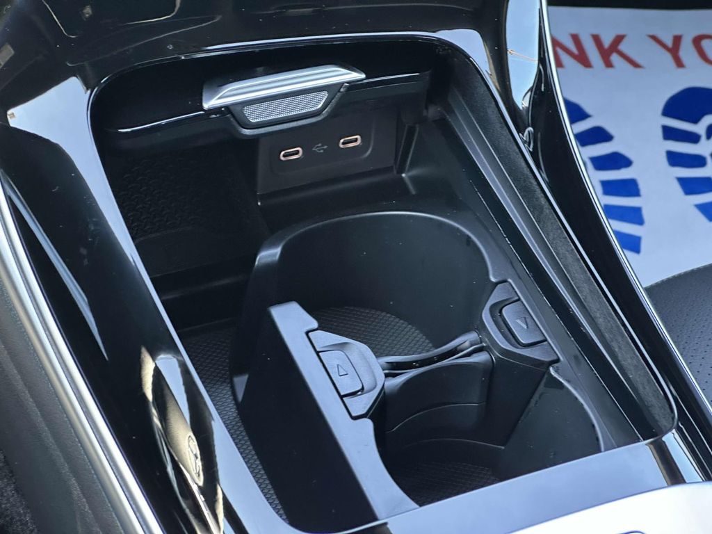 2025 Mercedes-Benz C-Class C 300 16