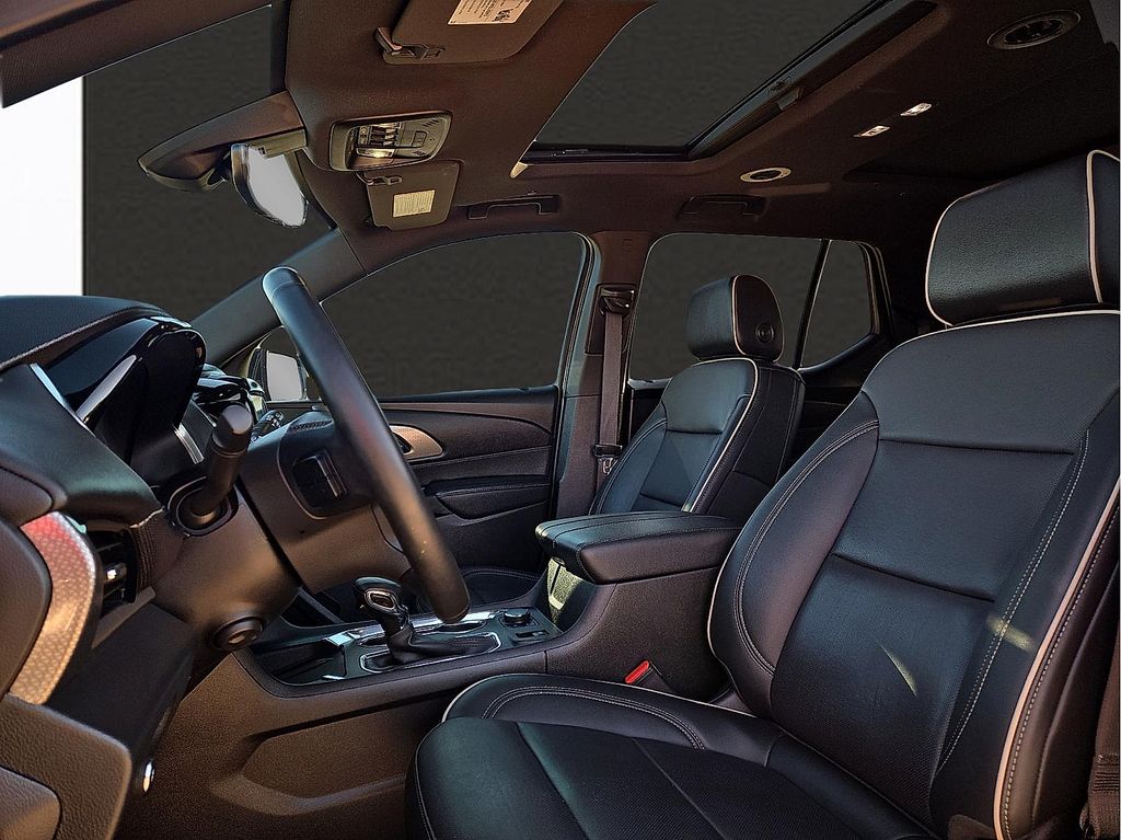 Used 2023 Chevrolet Traverse Premier For Sale in Farmington, AR