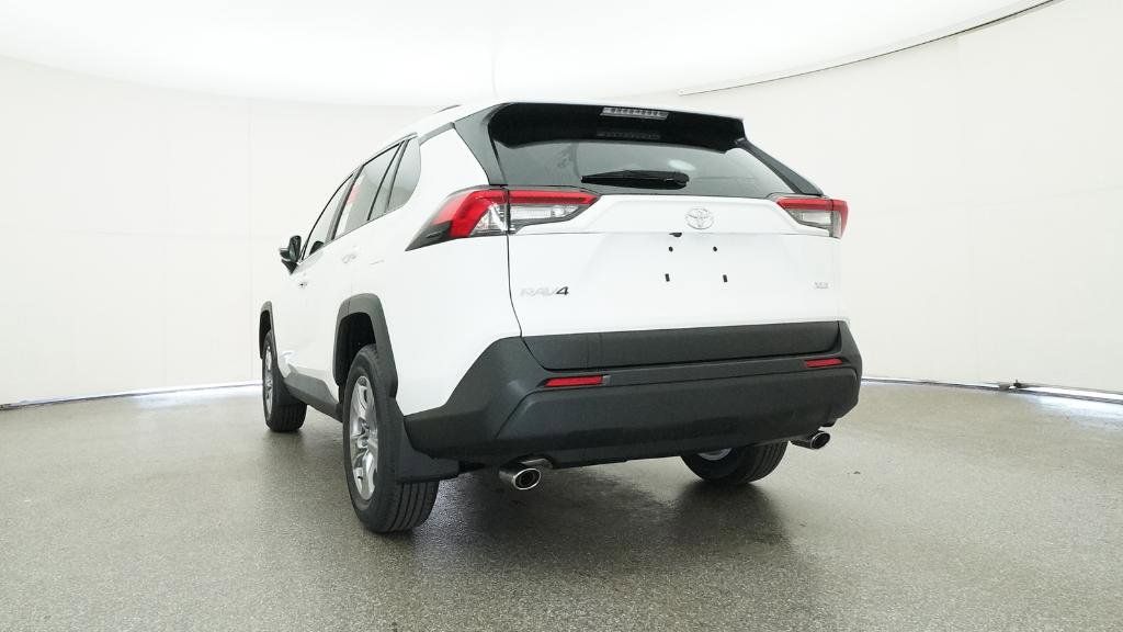 Thumbnail: 2025 Toyota RAV4 - 21