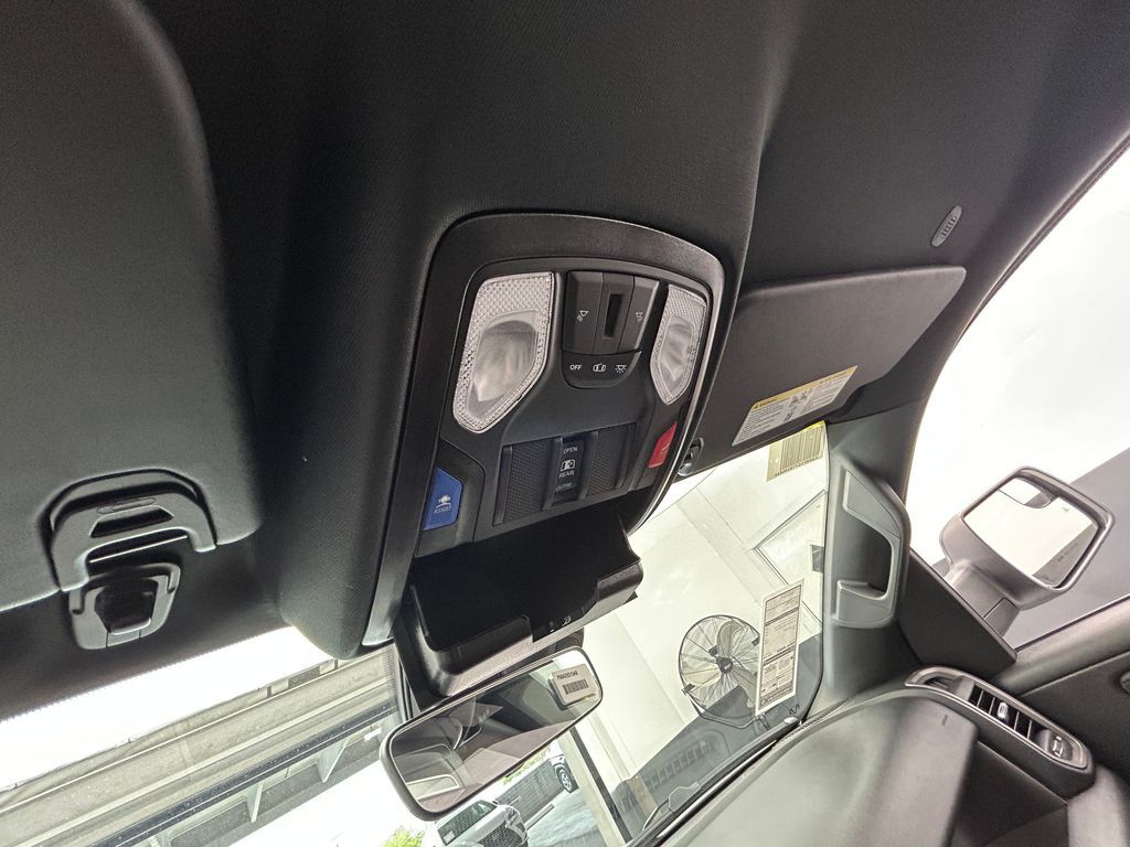 New 2026 Bright White Clearcoat Ram Tradesman image 20