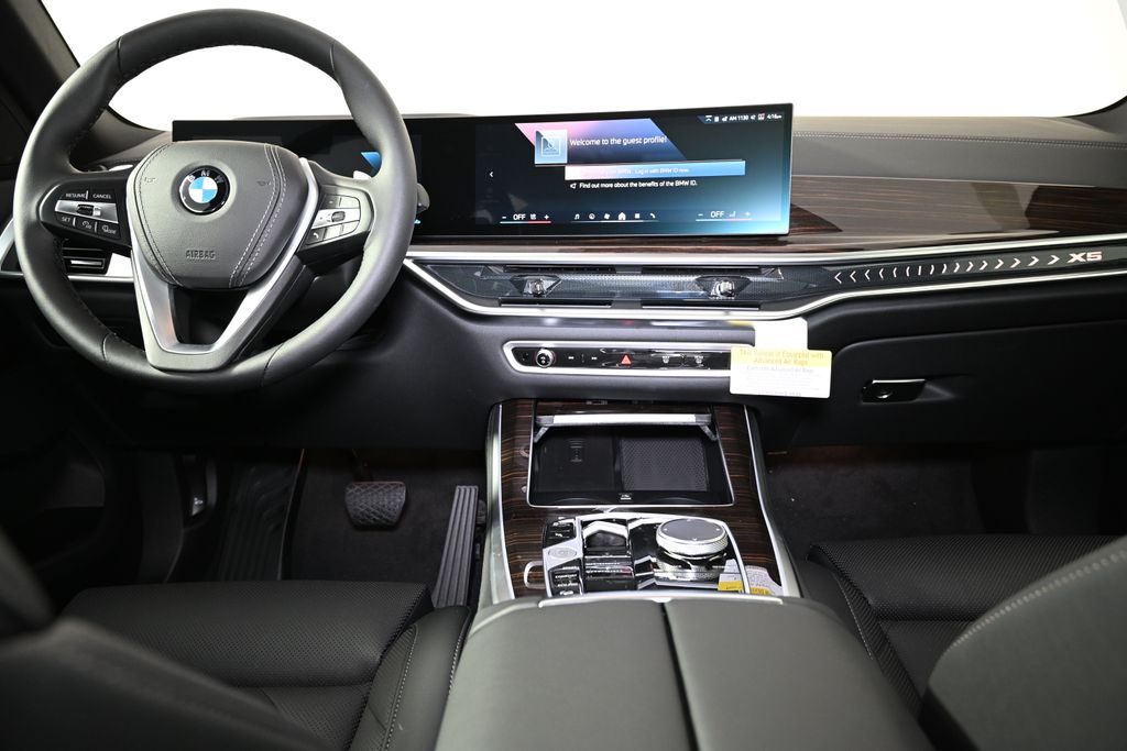 2025 BMW X5 xDrive40i 16