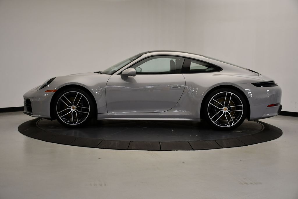Thumbnail: 2026 Porsche 911 - 2