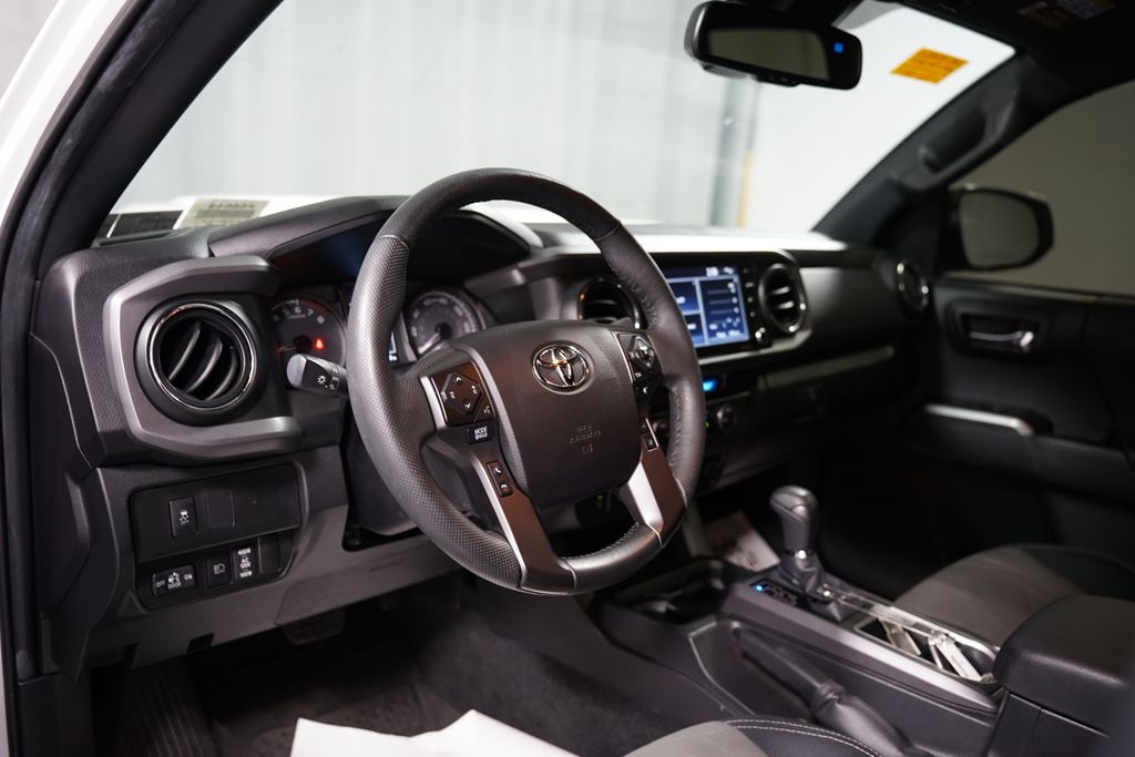 2022 Toyota Tacoma TRD Sport 7