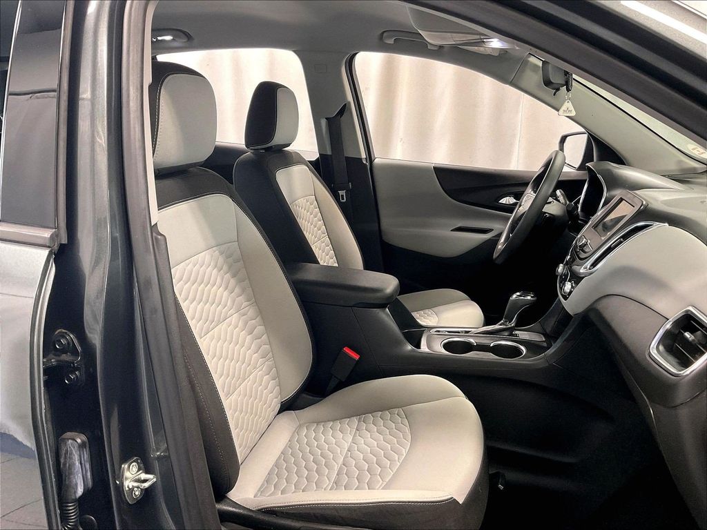 2019 Chevrolet Equinox — photo 11
