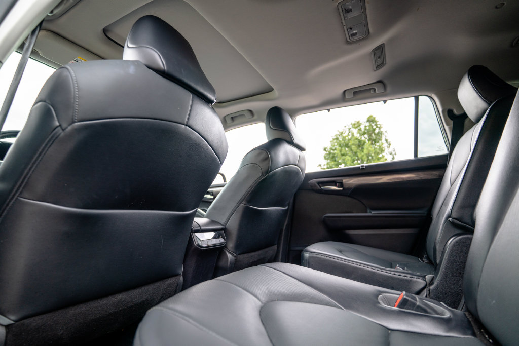 Used 2022 Toyota Highlander Hybrid SUV