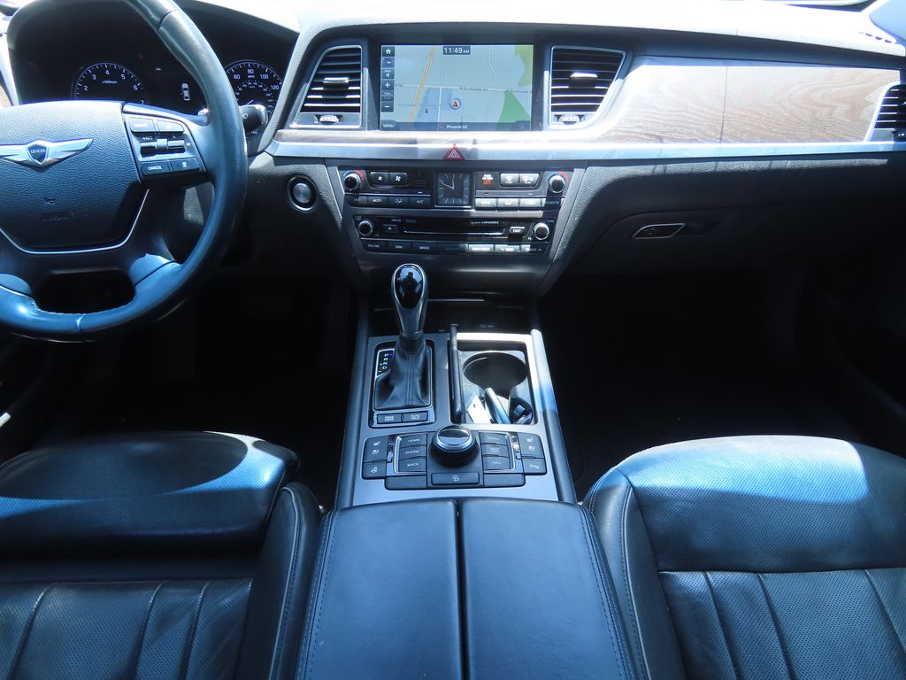 Thumbnail: 2015 Hyundai Genesis - 7