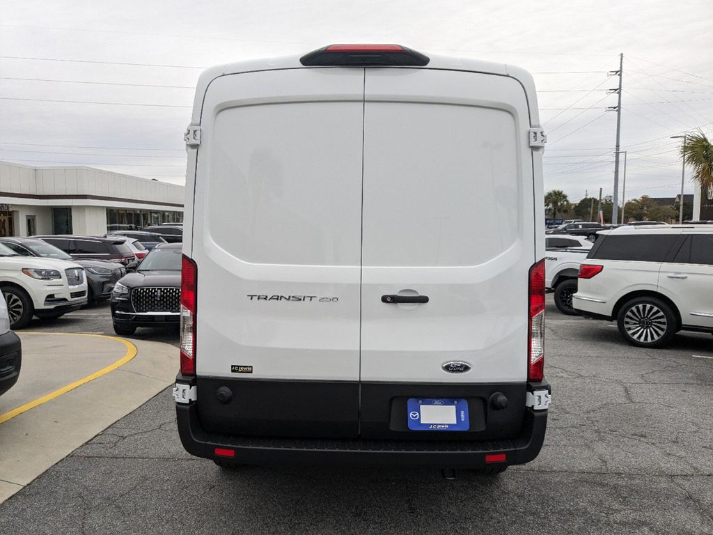 2024 Ford Transit 250