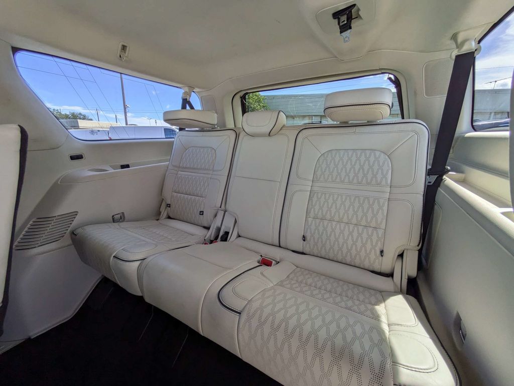 2022 Lincoln Navigator Black Label L