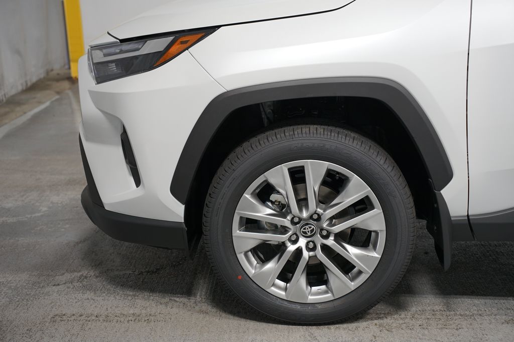Thumbnail: 2025 Toyota RAV4 - 5