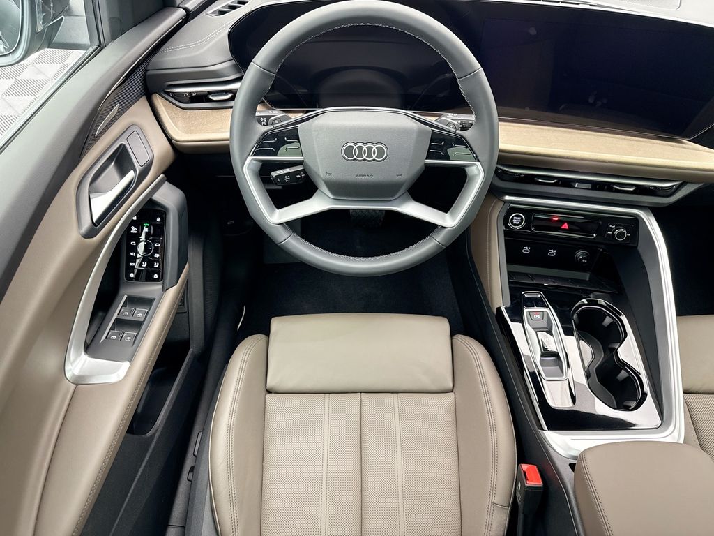 Thumbnail: 2025 Audi Q5 - 10