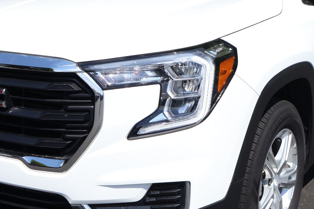 2023 GMC Terrain SLE 3