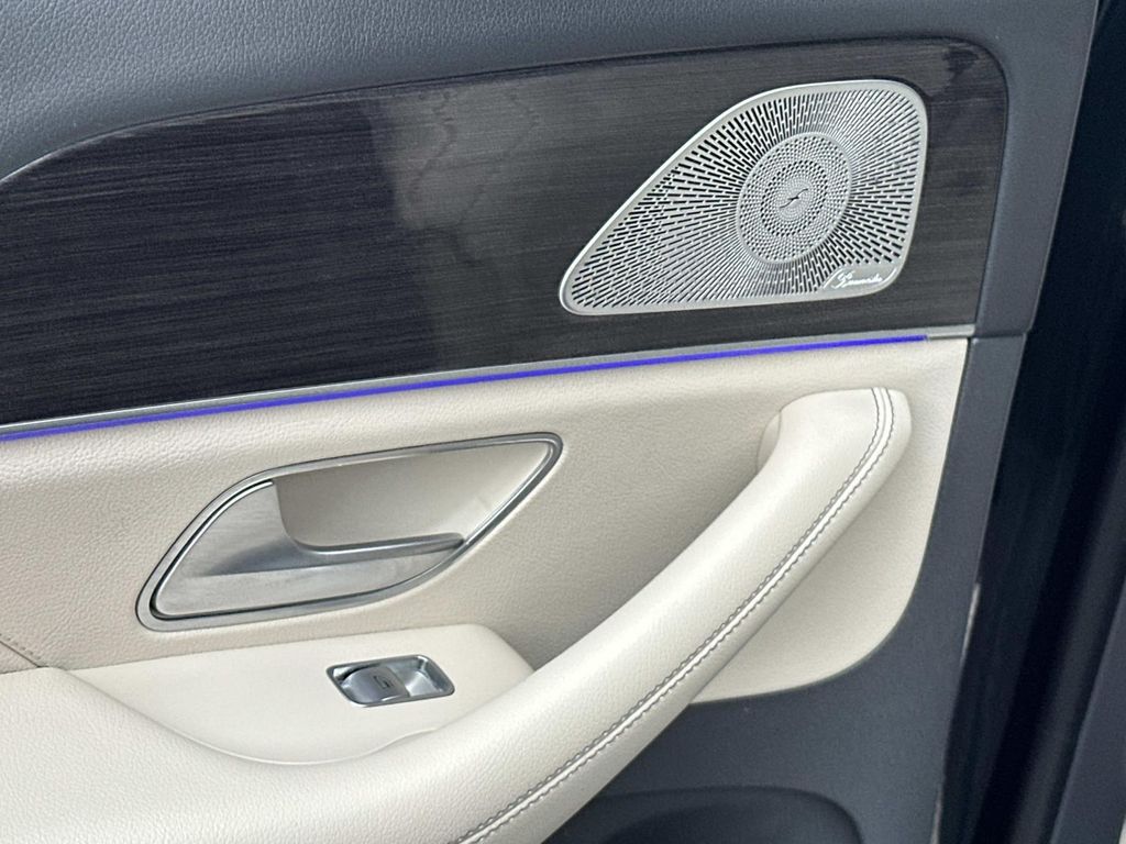 Thumbnail: 2020 Mercedes-Benz GLE - 29