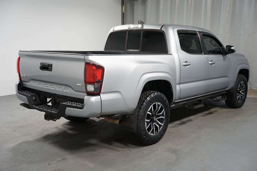 2019 Toyota Tacoma SR 8