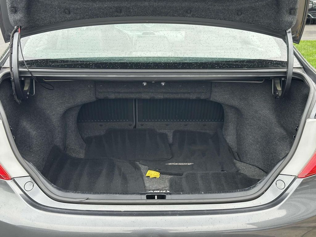 2012 Toyota Camry L 11