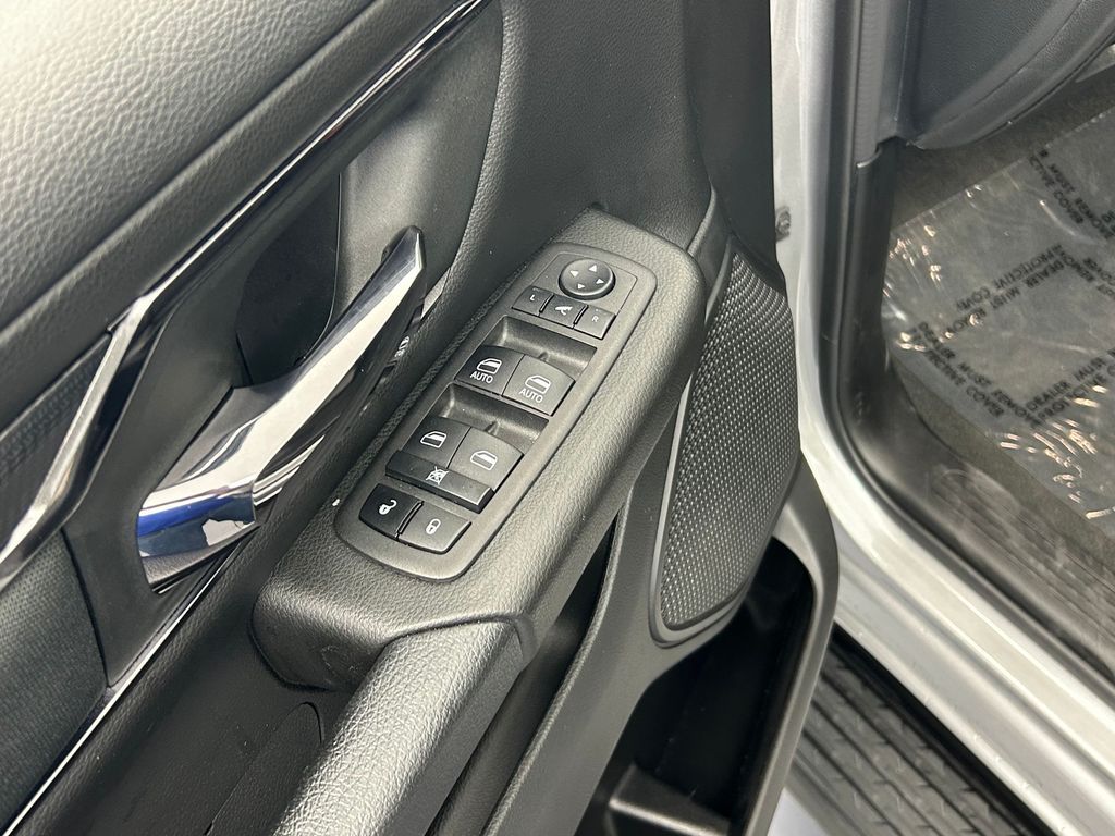 New 2026 Granite Crystal Metallic Clearcoat Ram Tungsten image 12