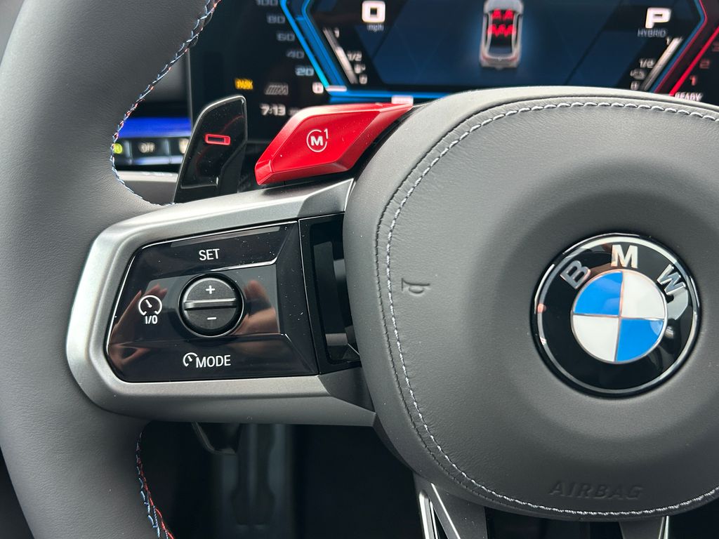 Thumbnail: 2027 BMW M5 - 19