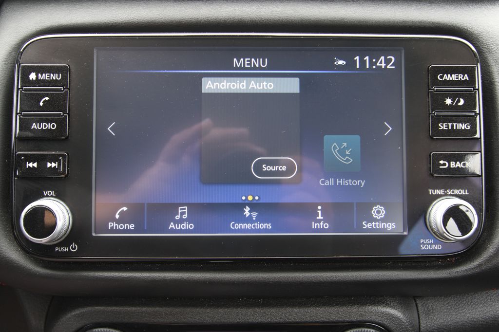 Used 2024 Nissan Kicks SUV