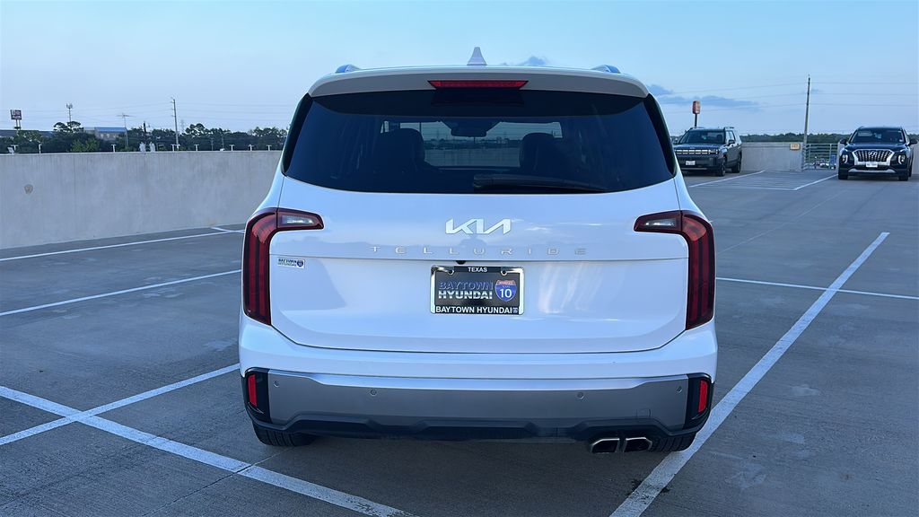 2025 Kia Telluride S White at Legacy Ford