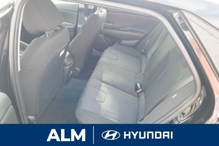 New 2026 Black Hyundai SE image 16