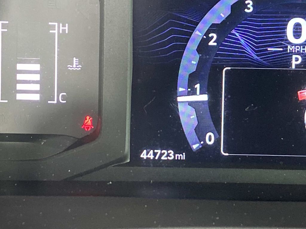 2025 Toyota Tacoma SR5 Ice - Grieco Acura - Image 19