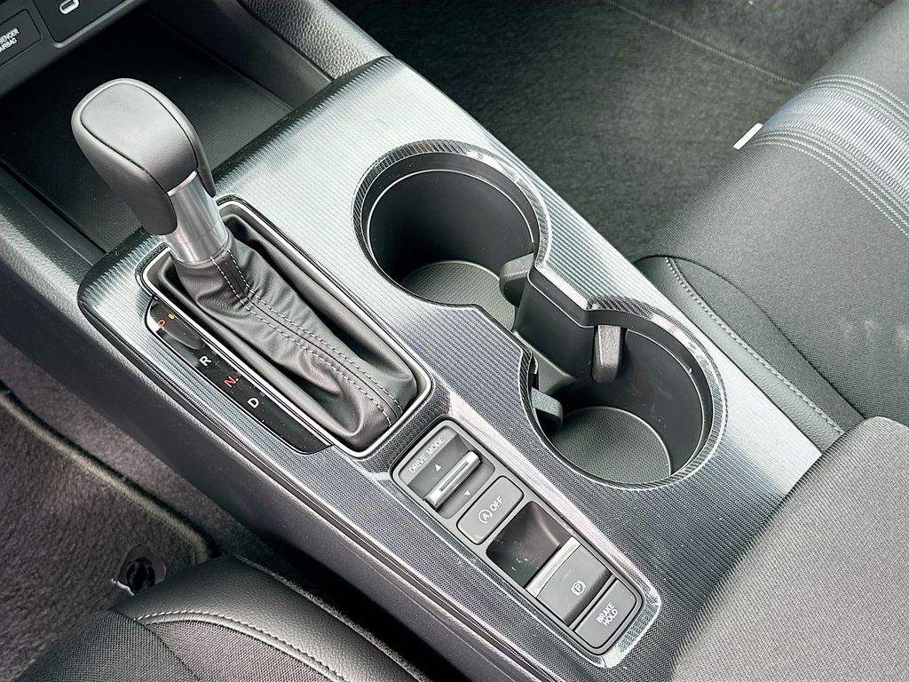 2025 Honda Civic Sport 14