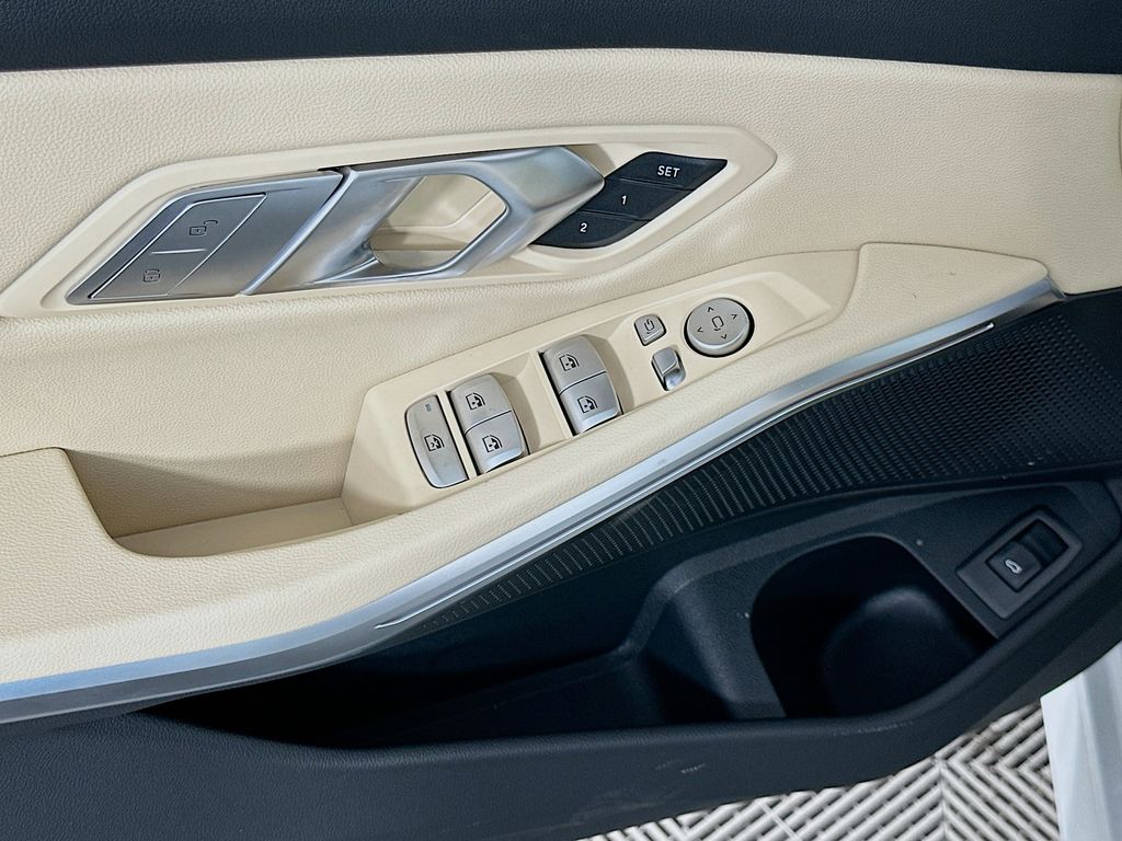 Thumbnail: 2026 BMW 3 Series - 20