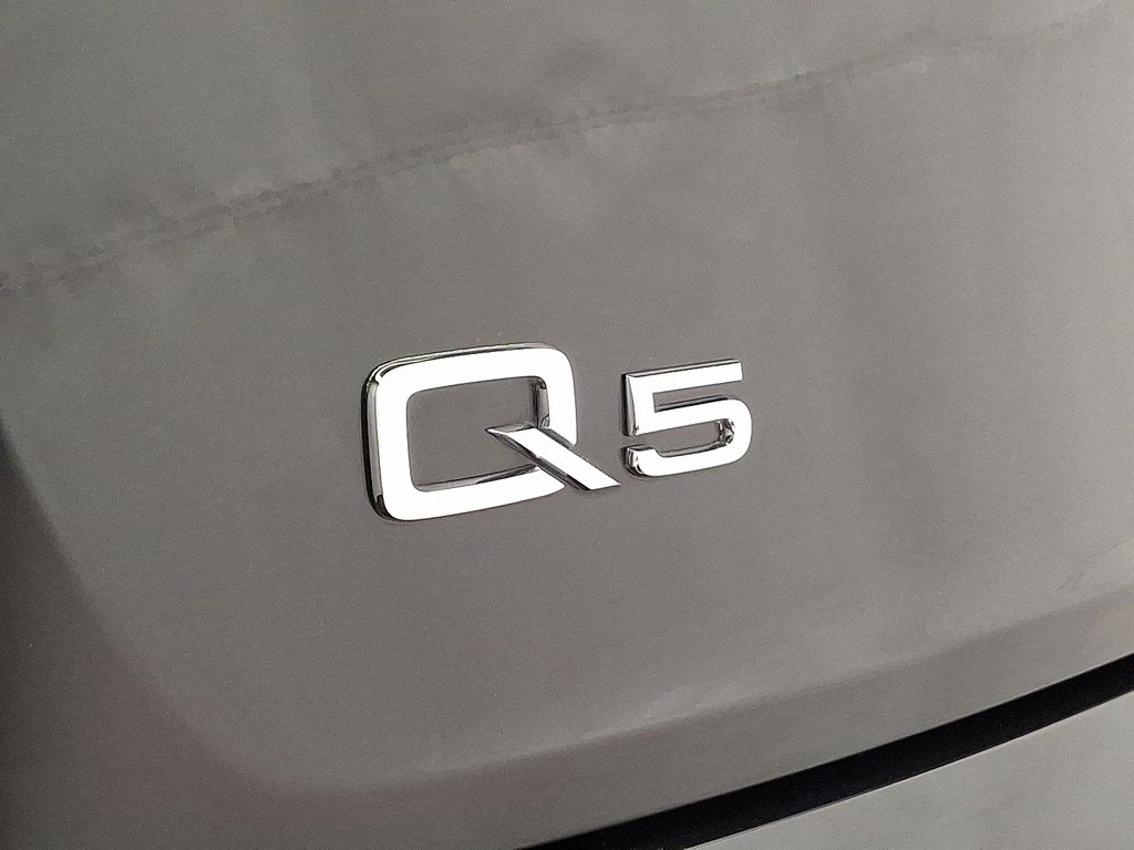 Thumbnail: 2023 Audi Q5 - 29