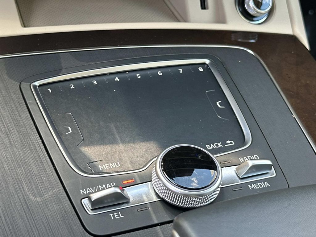 Thumbnail: 2019 Audi Q5 - 25