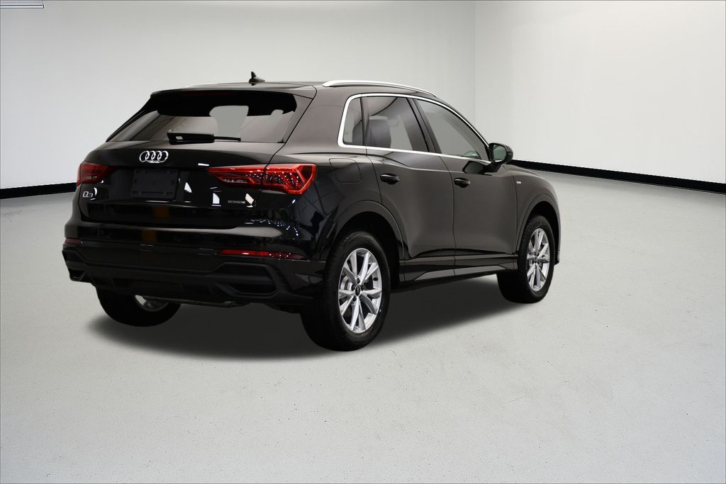 Thumbnail: 2025 Audi Q3 - 5
