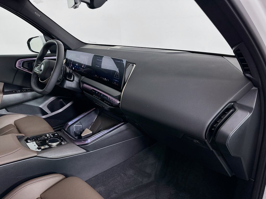 Thumbnail: 2025 BMW X3 - 28