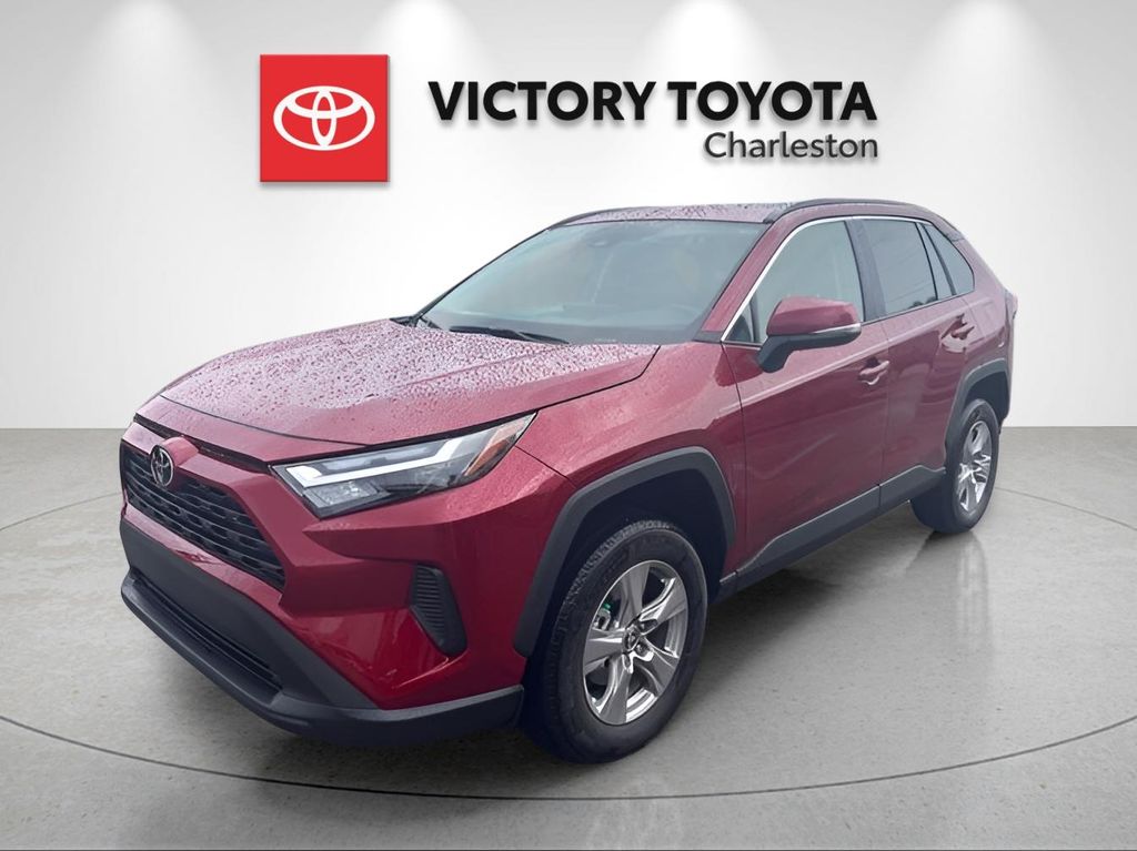 2025 Toyota RAV4 XLE AWD