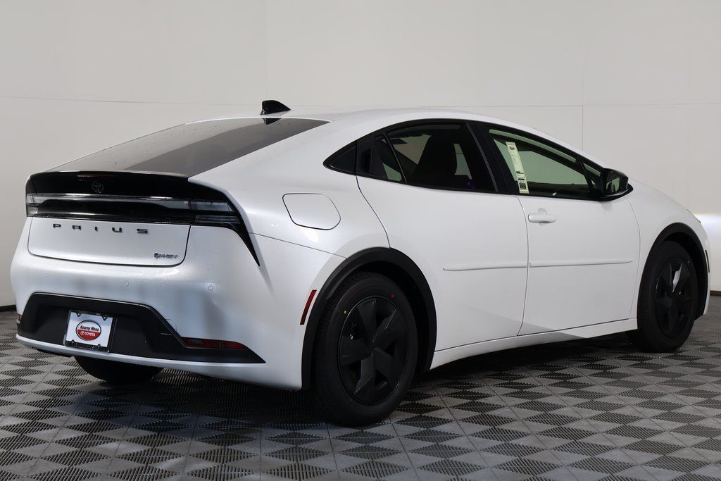 Thumbnail: 2026 Toyota Prius - 2