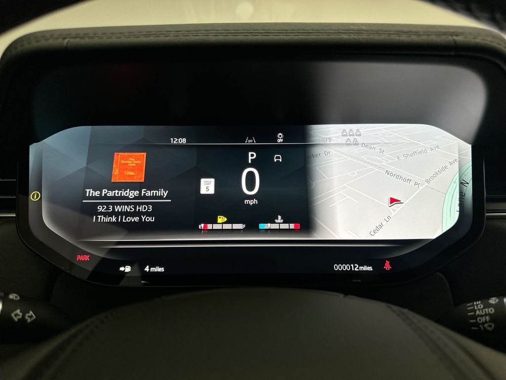 Thumbnail: 2026 Land Rover Range Rover - 23