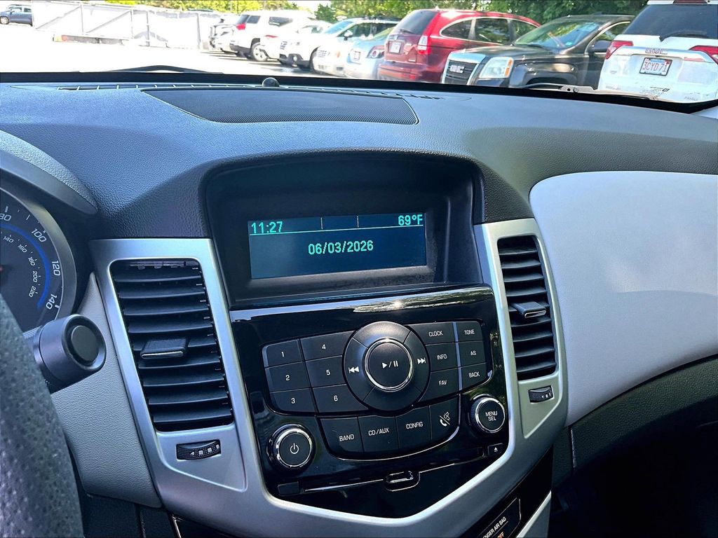 2016 Chevrolet Cruze Limited — photo 18