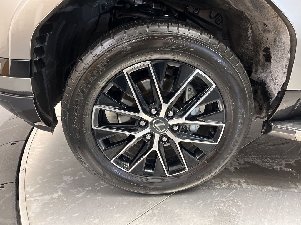 Thumbnail: 2025 Lexus GX - 10