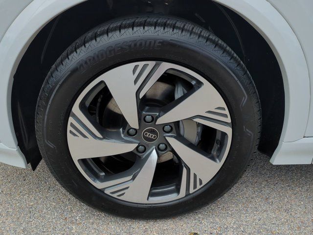 Used 2025  Audi Prestige image 10