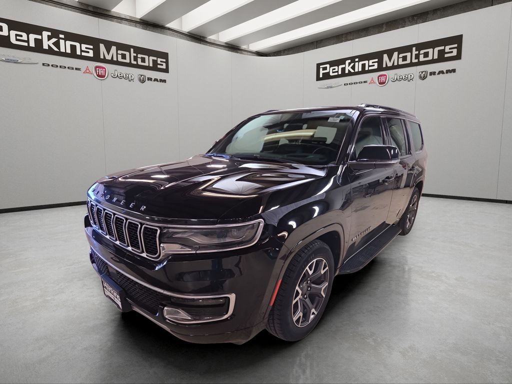 Diamond Black Crystal Pearlcoat 2023 Jeep Wagoneer Series III 4WD SUV / Crossover Four-Wheel Drive 8-Speed Automatic