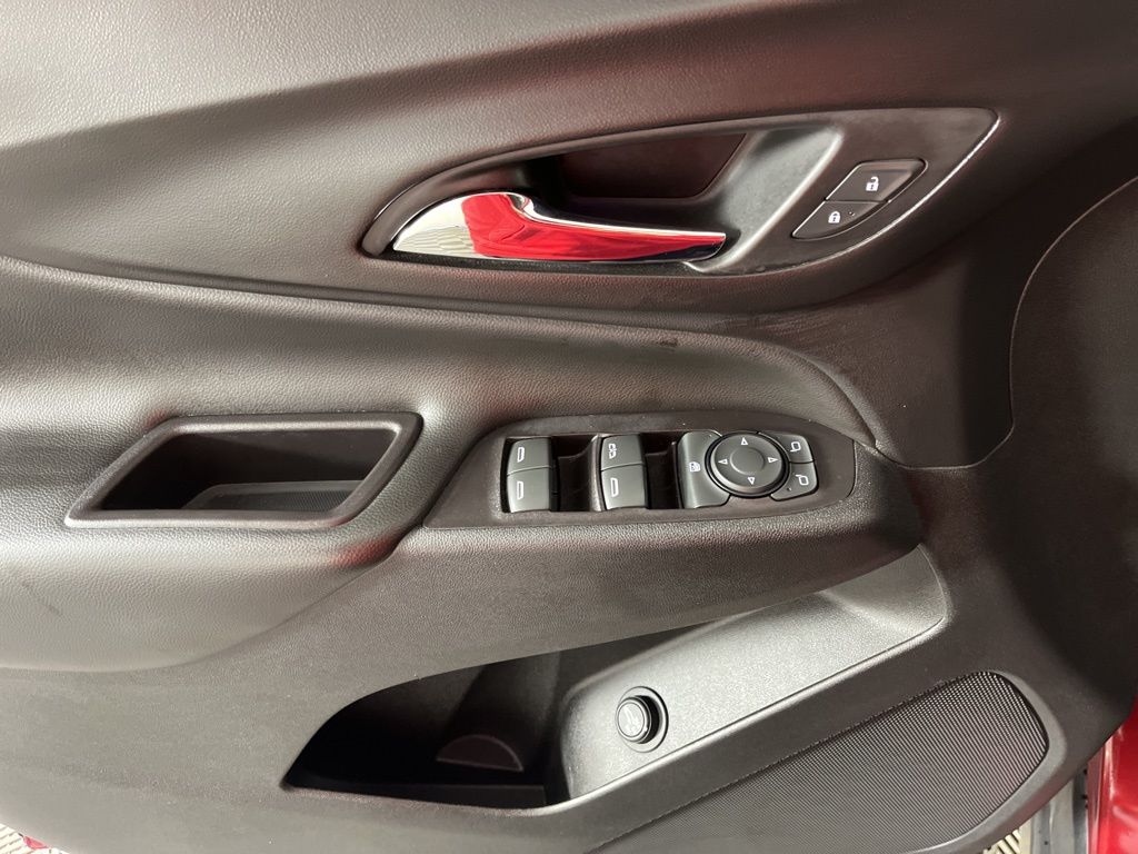 Thumbnail: 2019 Chevrolet Equinox - 26