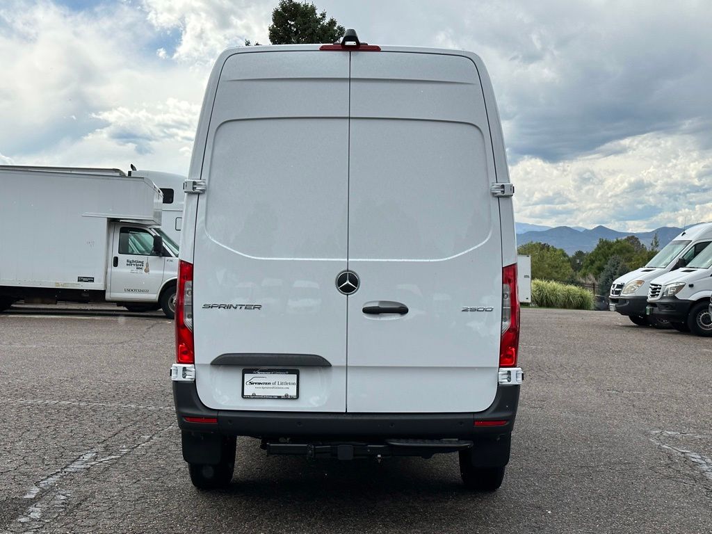 2024 Mercedes-Benz Sprinter 2500 Cargo 144 WB 3