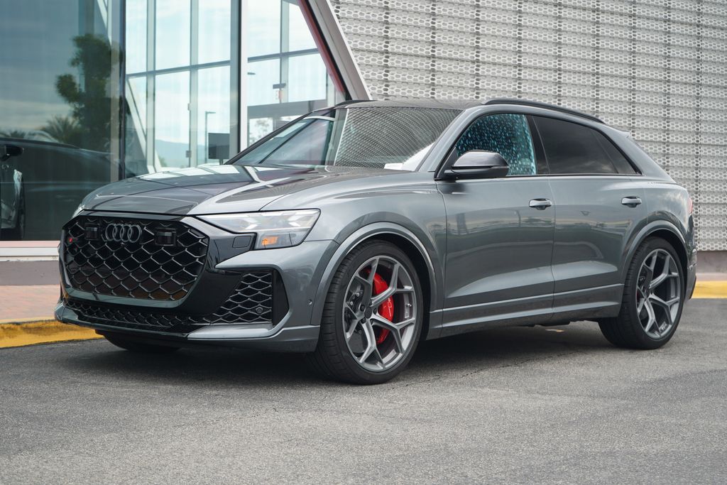 Thumbnail: 2026 Audi RS Q8 - 1