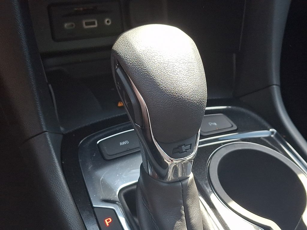 2023 Chevrolet Equinox Premier White at Carlisle Cadillac Buick GMC